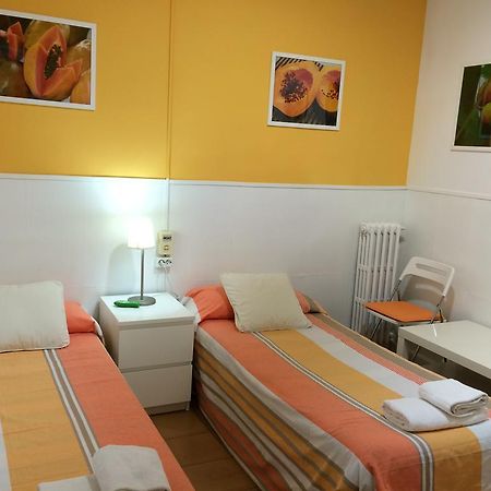 Hostal Valls Барселона Екстер'єр фото