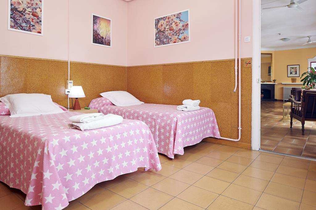 Hostal Valls Барселона Екстер'єр фото