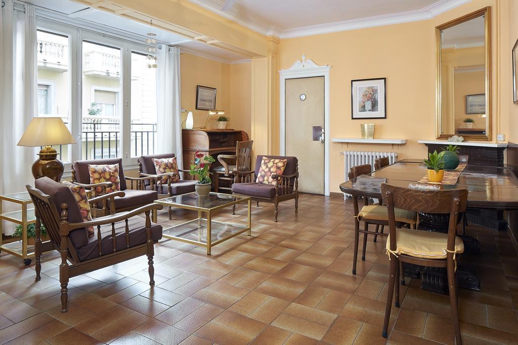 Hostal Valls Барселона Екстер'єр фото