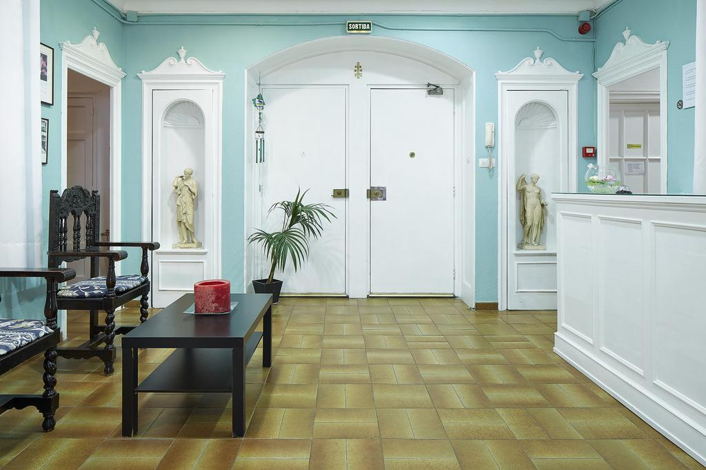 Hostal Valls Барселона Екстер'єр фото
