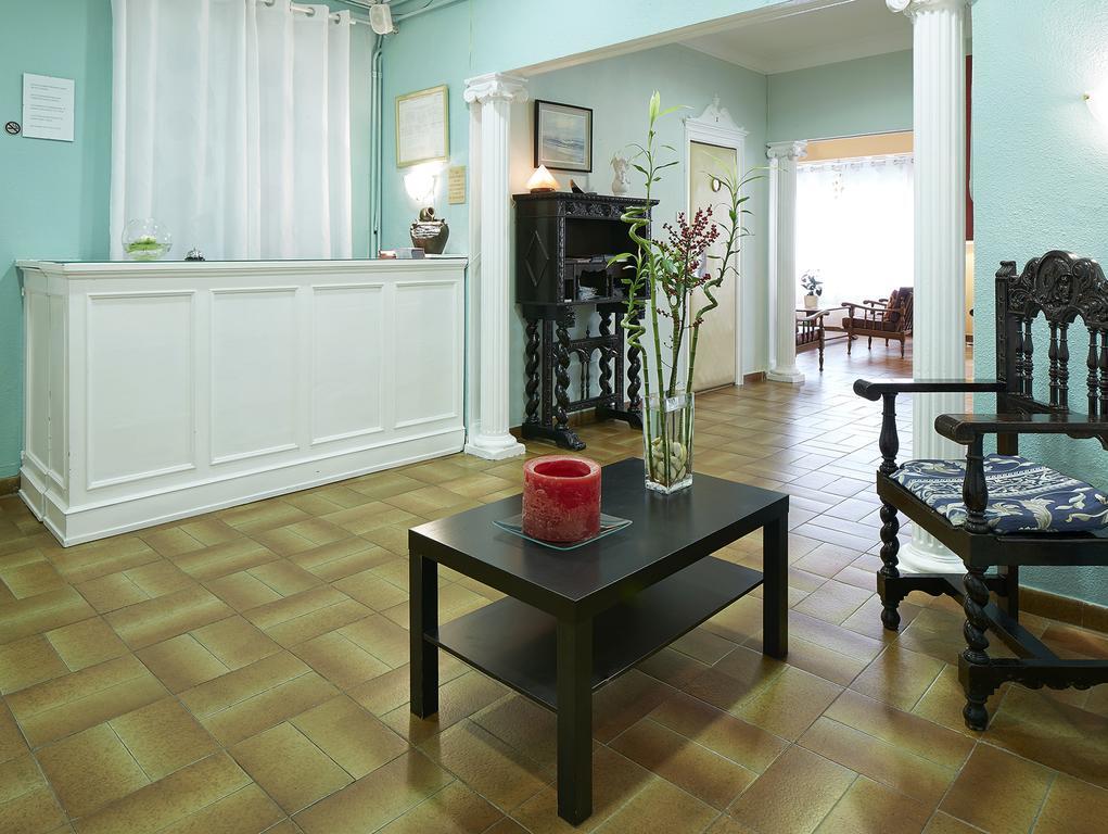 Hostal Valls Барселона Екстер'єр фото