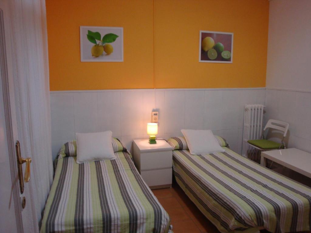 Hostal Valls Барселона Екстер'єр фото