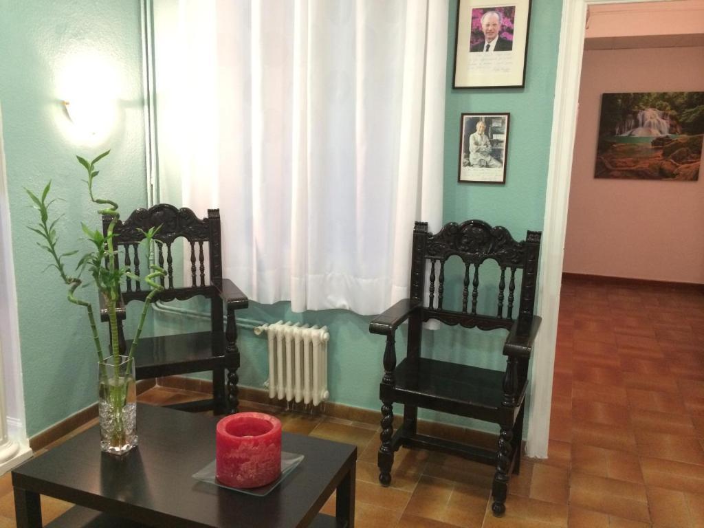 Hostal Valls Барселона Екстер'єр фото