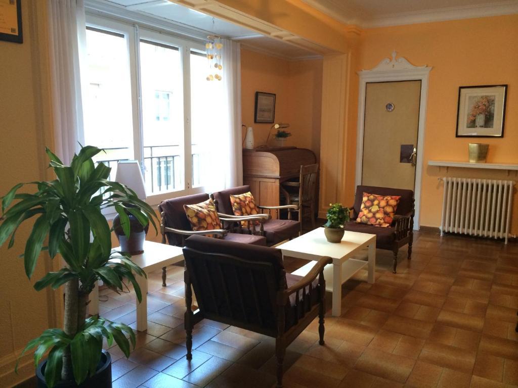 Hostal Valls Барселона Екстер'єр фото