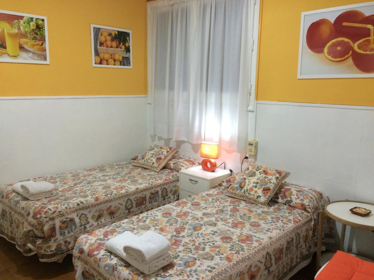 Hostal Valls Барселона Номер фото